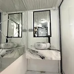 Entire 4-br Historic Greek In Cunda Island Ayvalı