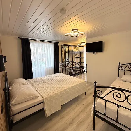 Entire 4-br Historic Greek In Cunda Island 3*