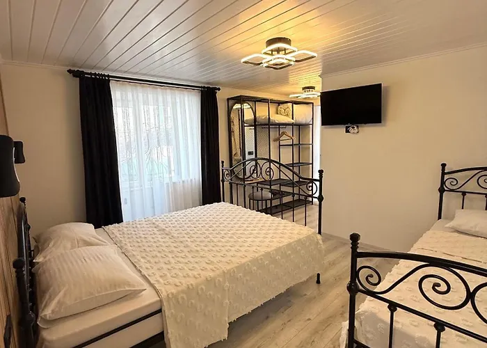 Entire 4-br Historic Greek In Cunda Island 3*